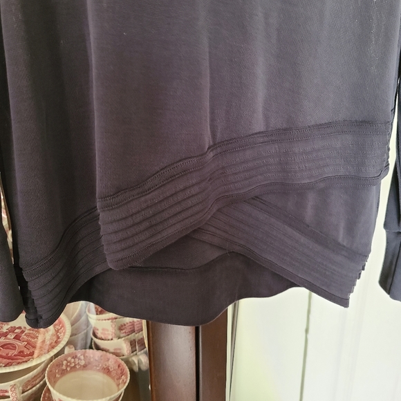 Athleta Front Cross Over Draped Sweater Size Medi - Picture 3 of 11